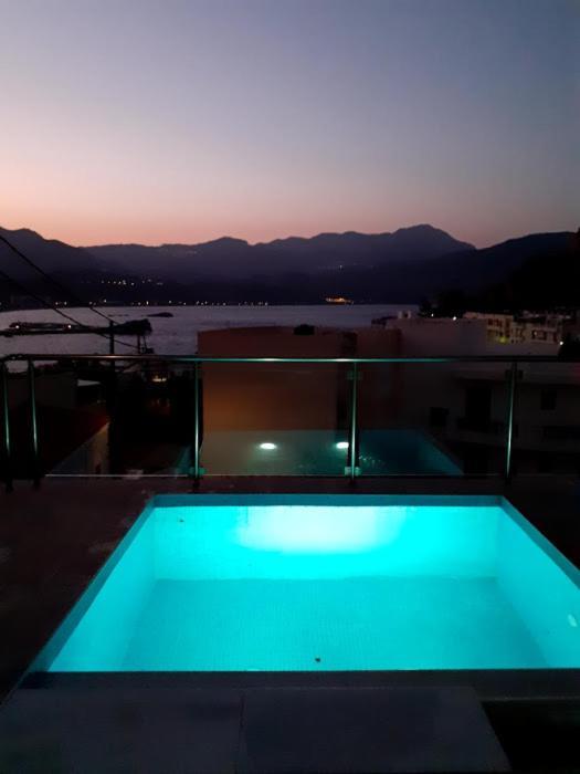 Sunset Brand New Luxury Apt With Pool & Sea View Cárpatos Exterior foto